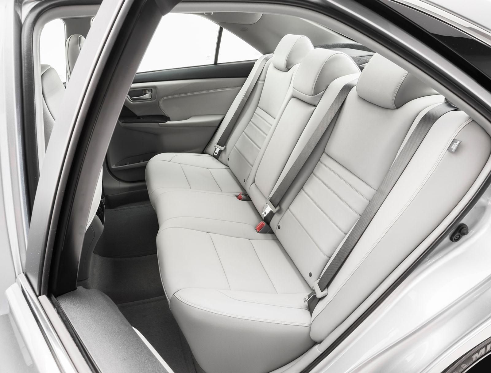 YEN 2015 TOYOTA CAMRY AMERKAN VERSYON RESM GALERS