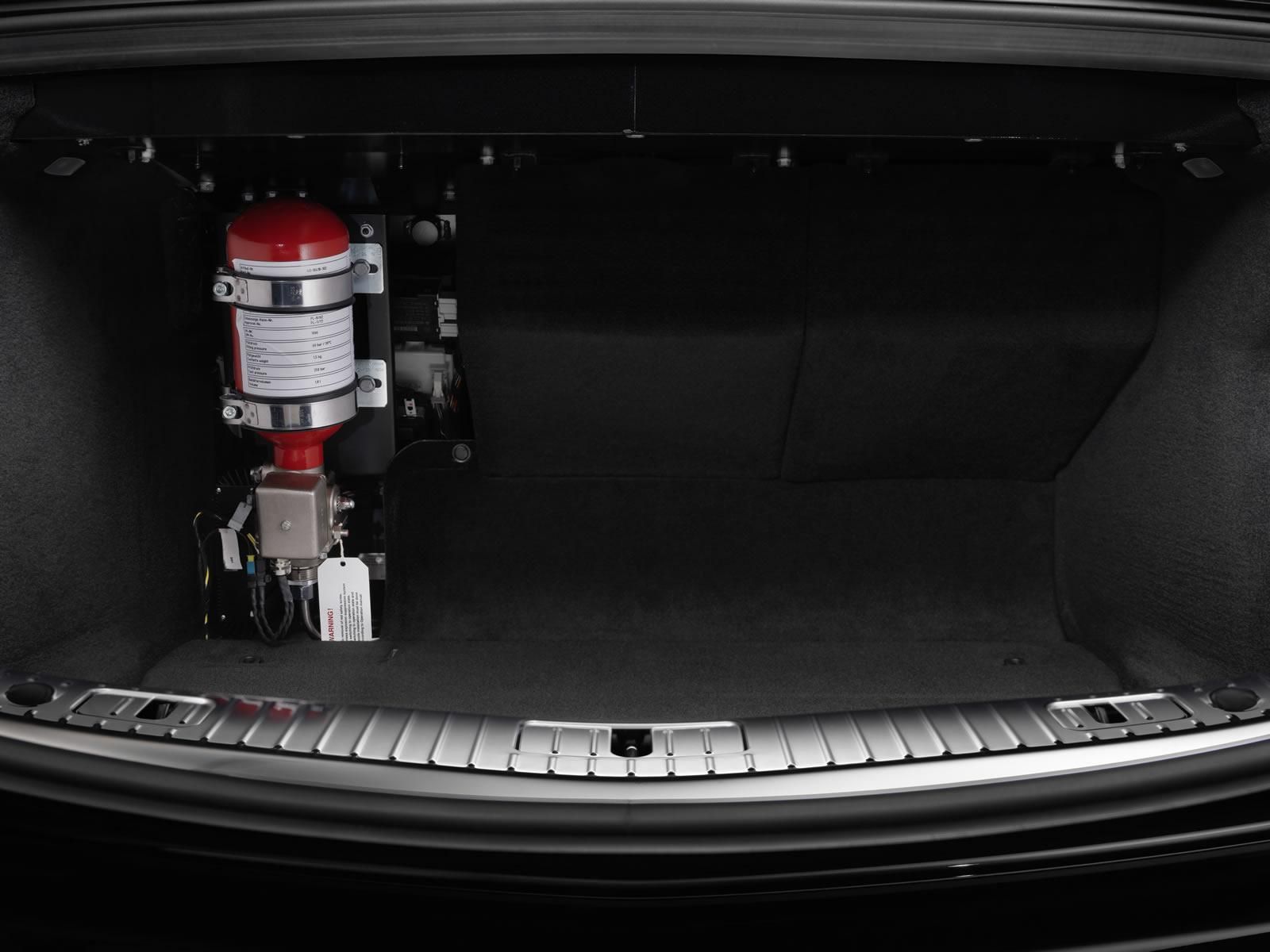 MERCEDES S 600 GUARD RESM GALERS