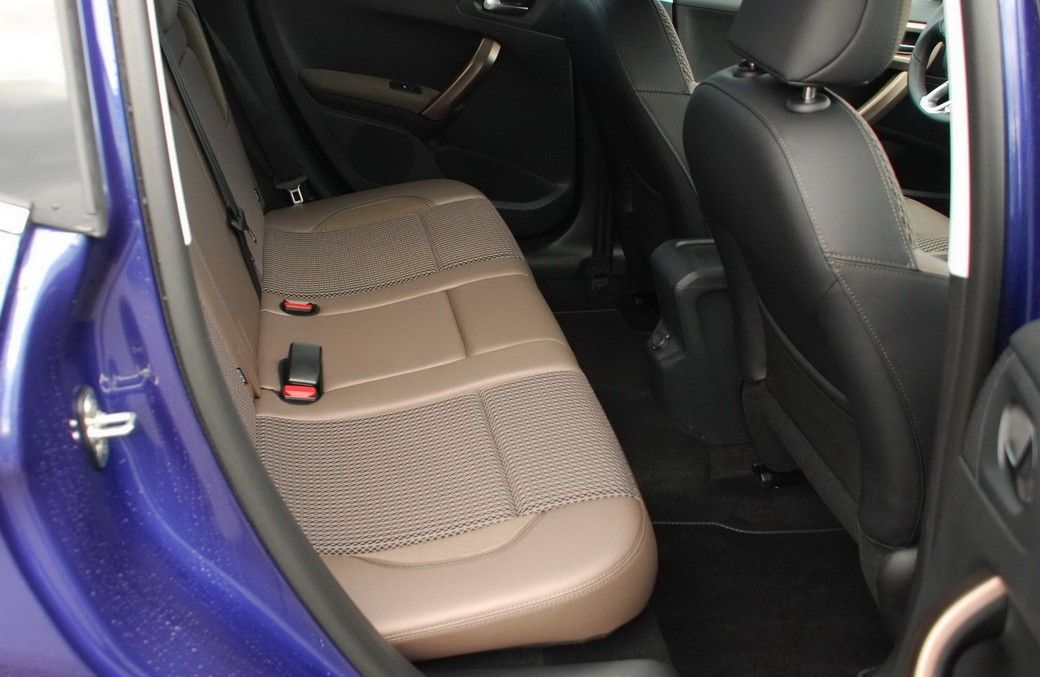 YEN PEUGEOT 2008 AVRUPA'DA YOLLARDA RESM GALERS