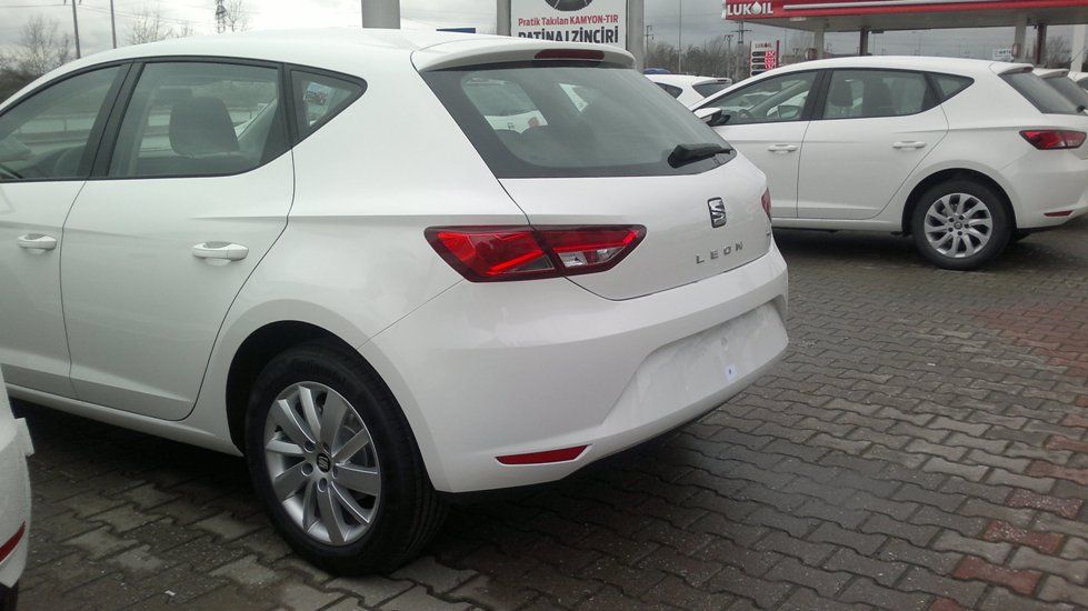 YEN (2013) SEAT LEON GALER