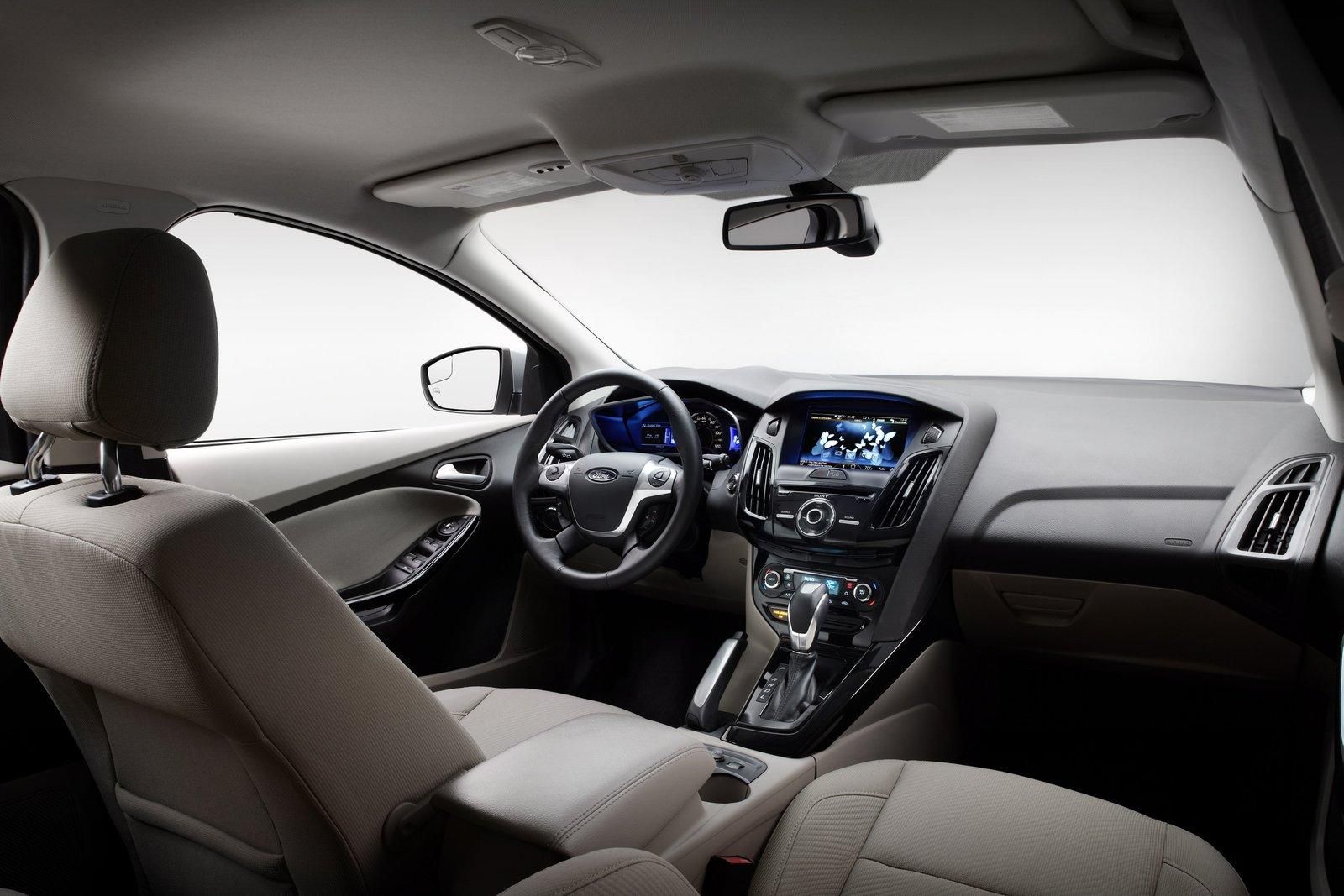 FORD FOCUS ELECTRIC GALER