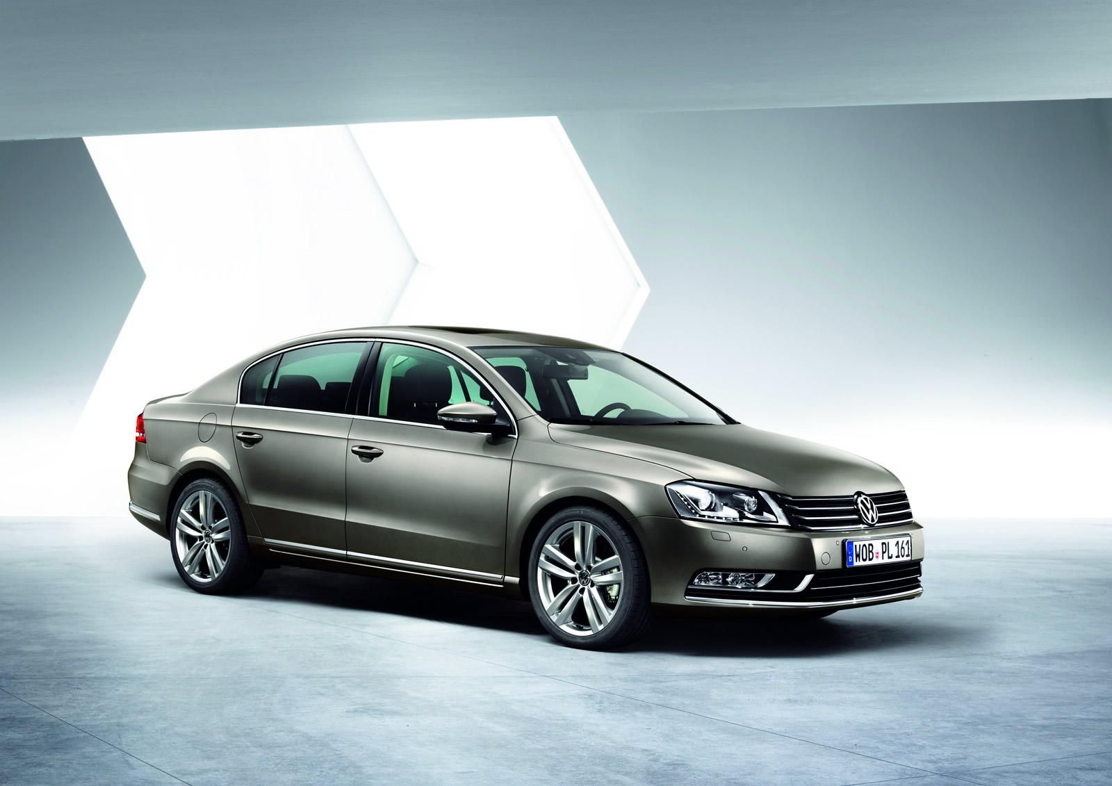 VOLKSWAGEN PASSAT GALER
