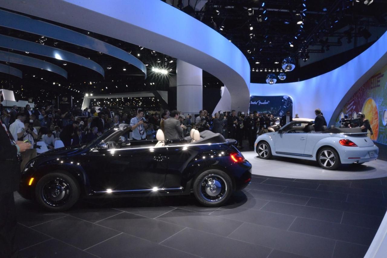 VOLKSWAGEN BEETLE CABROLET (2013) GALER