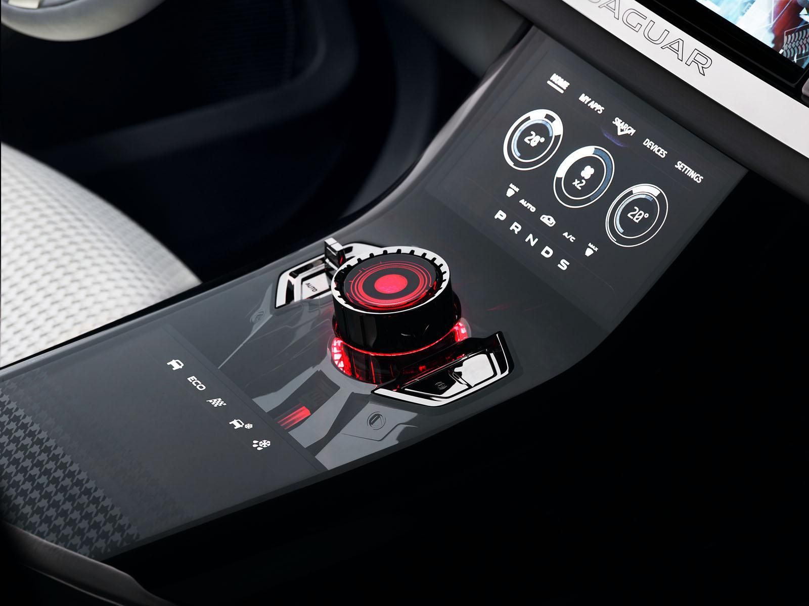 YEN JAGUAR C-X17 CONSEPT RESM FOTORAF GALERS