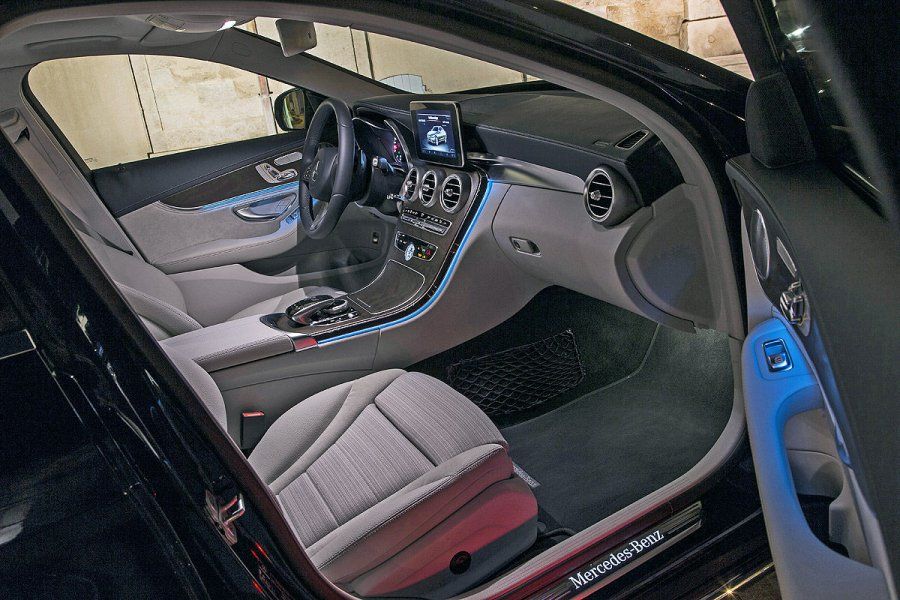 YEN MERCEDES C SERS AVRUPA YOLLARINDA RESM GALERS