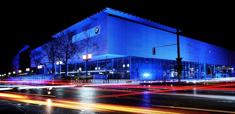 BMW'NN BERLNDE YAPILANDEV BAYS RESM GALERS