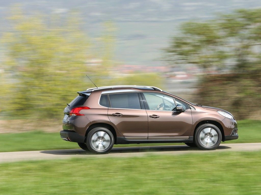 PEUGEOT 2008 M RENAULT CAPTUR MU KARILATIRMA RESM GALERS