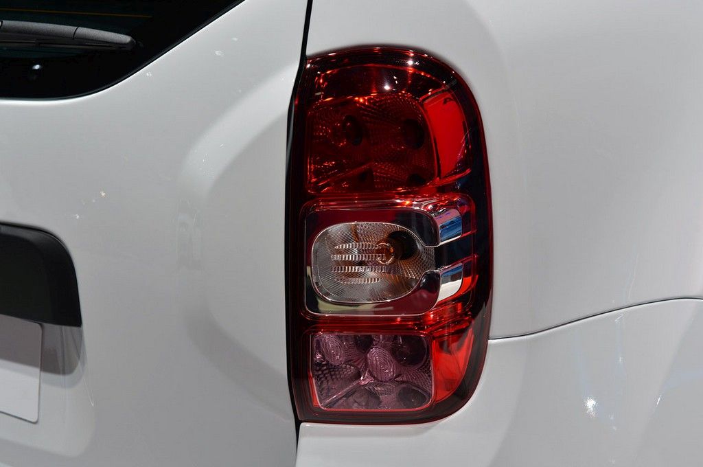 YEN� DAC�A DUSTER FRANKFURT LANSMAN RES�M GALER�S�