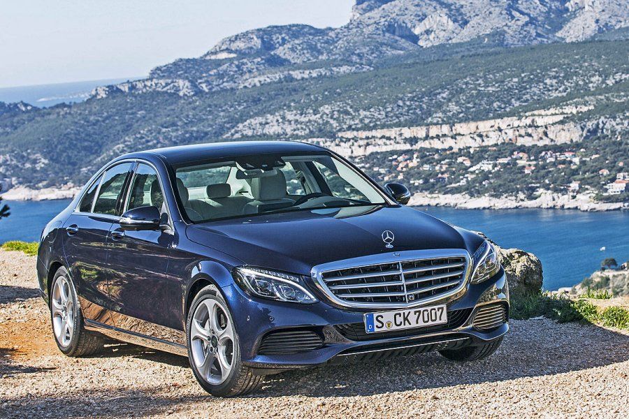 YEN MERCEDES C SERS AVRUPA YOLLARINDA RESM GALERS