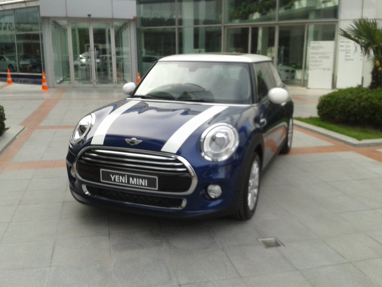 YEN NESL 2014 MN COOPER TRKYE'DE RESM GALERS