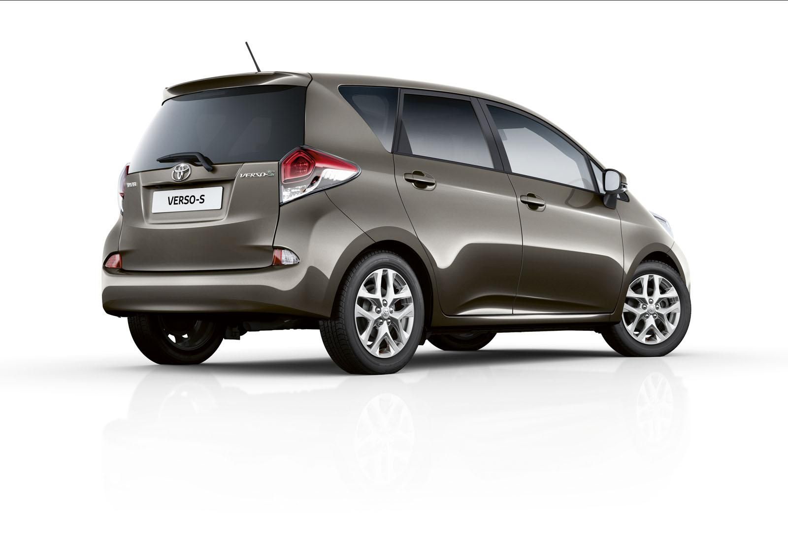 YEN 2015 TOYOTA VERSO S RESM GALERS