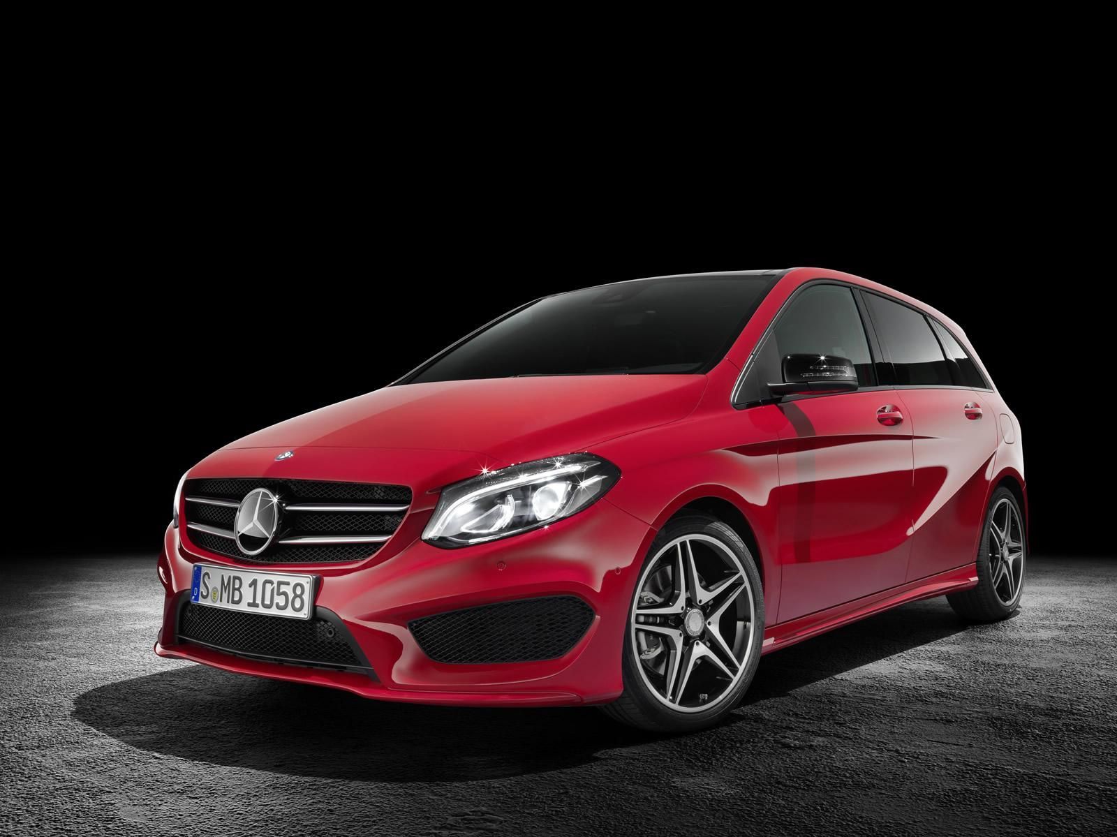 YEN MAKYAJLI 2015 MERCEDES B SERS RESM GALERS