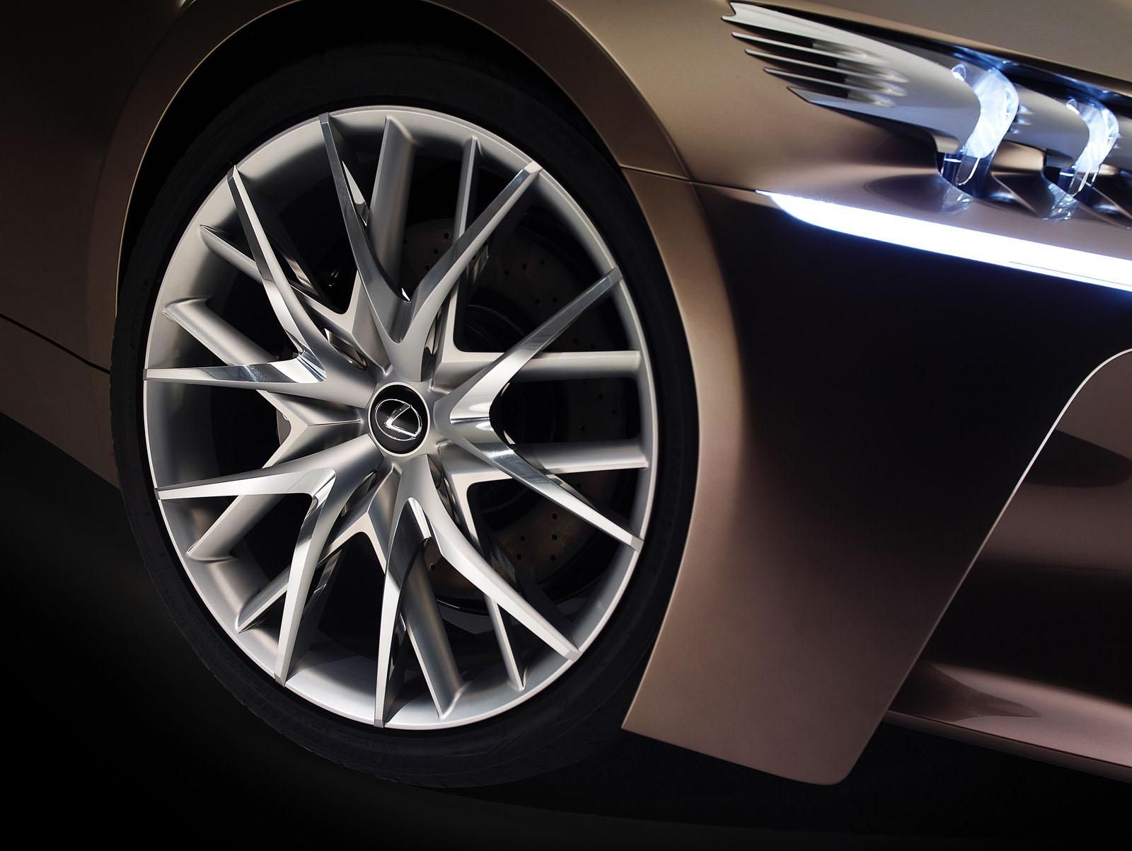 LEXUS LF CC GALER