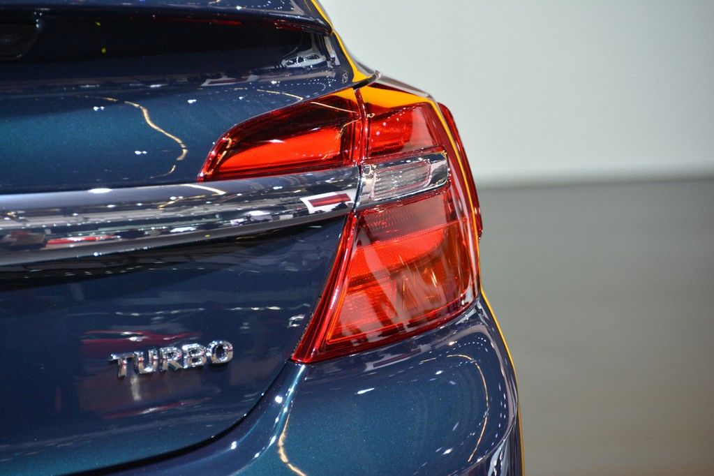 YEN� OPEL �NS�GN�A FRANKFURT LANSMAN RES�M GALER�S�