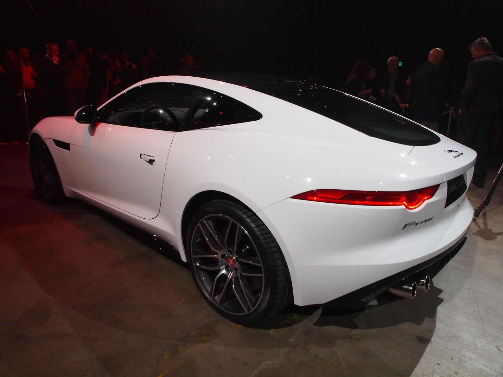 JAGUAR F-TYPE COUPE R RESM GALERS