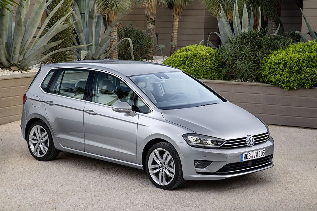YEN VOLKSWAGEN GOLF SPORTSVAN DETAYLI RESM GALERS
