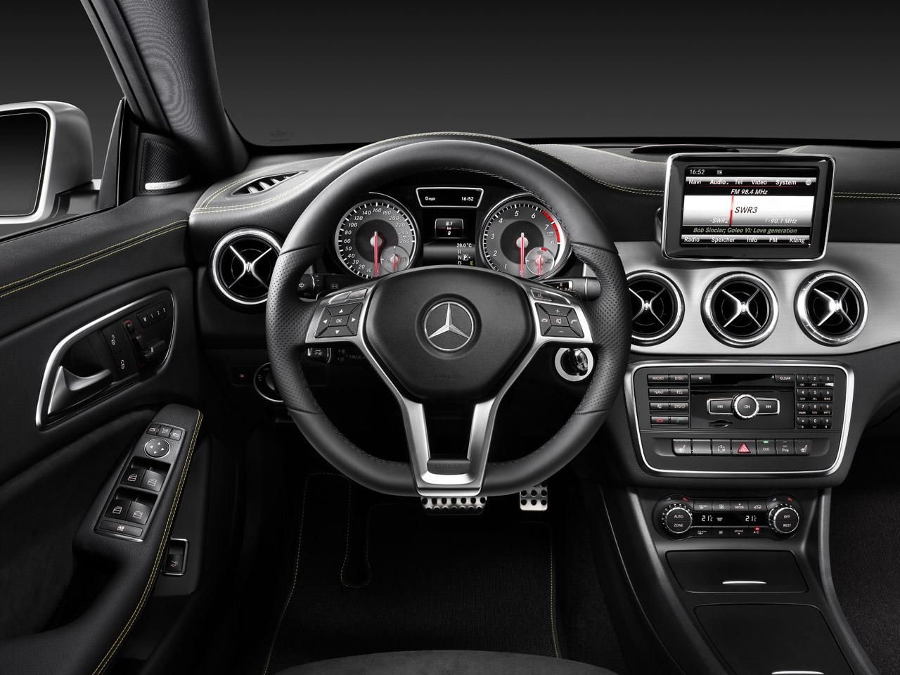 MERCEDES CLA GALER