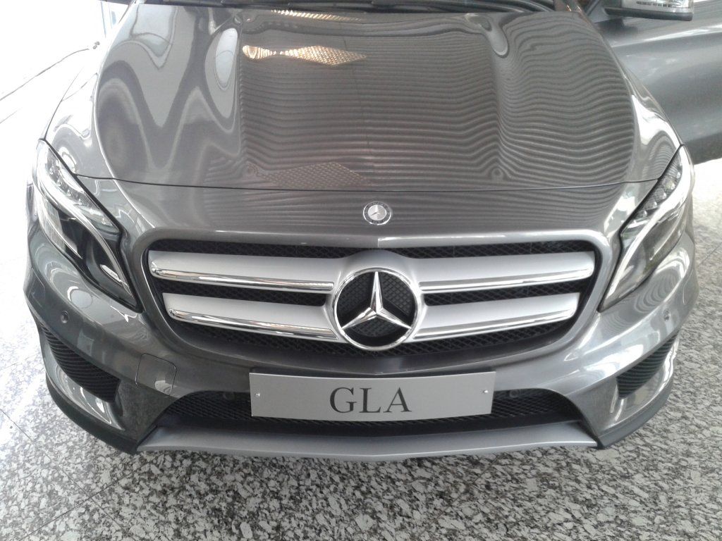 YEN MERCEDES GLA SATITA RESM GALERS