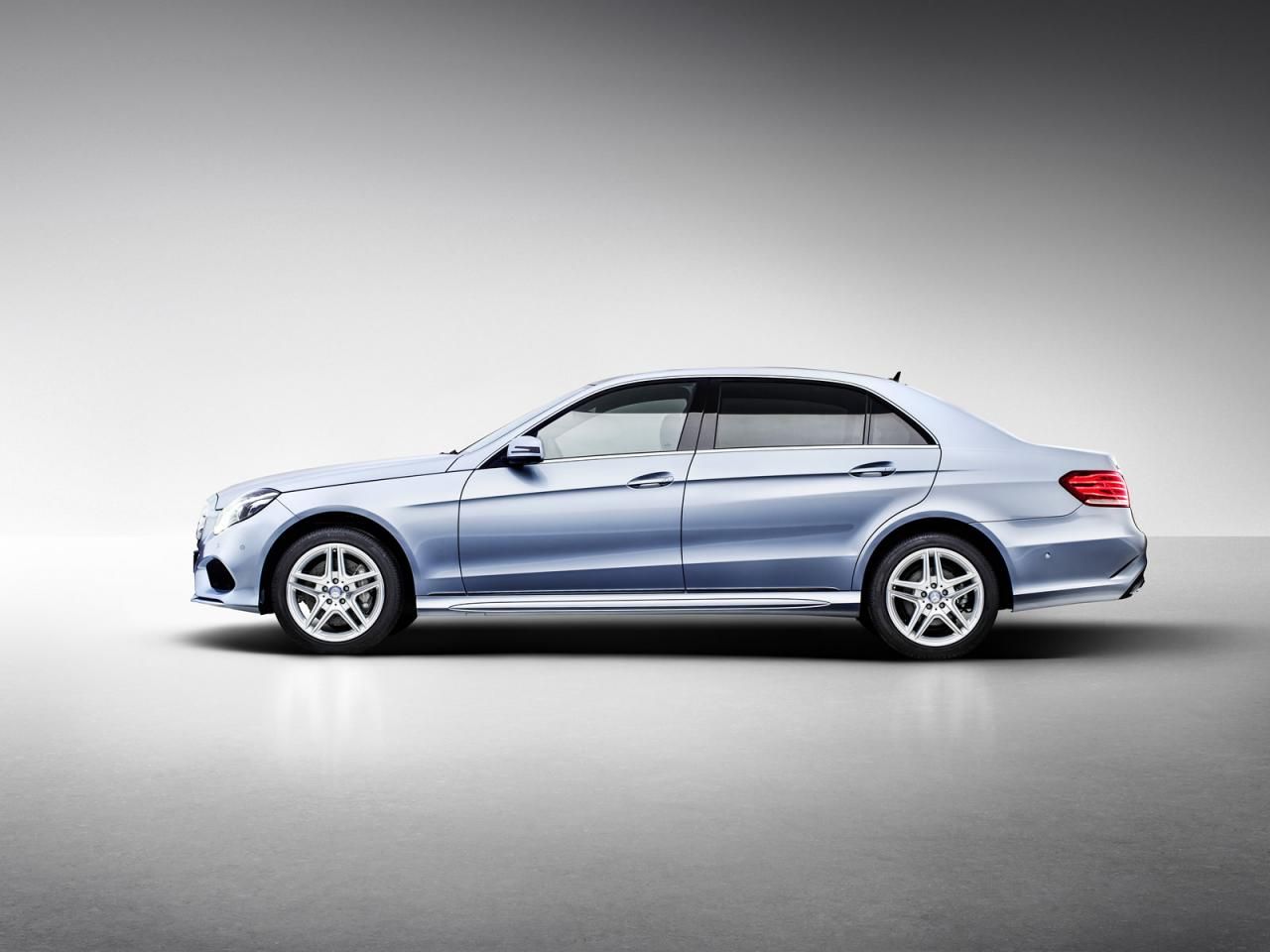 YEN MAKYAJLI MERCEDES E SERS LONG GALER