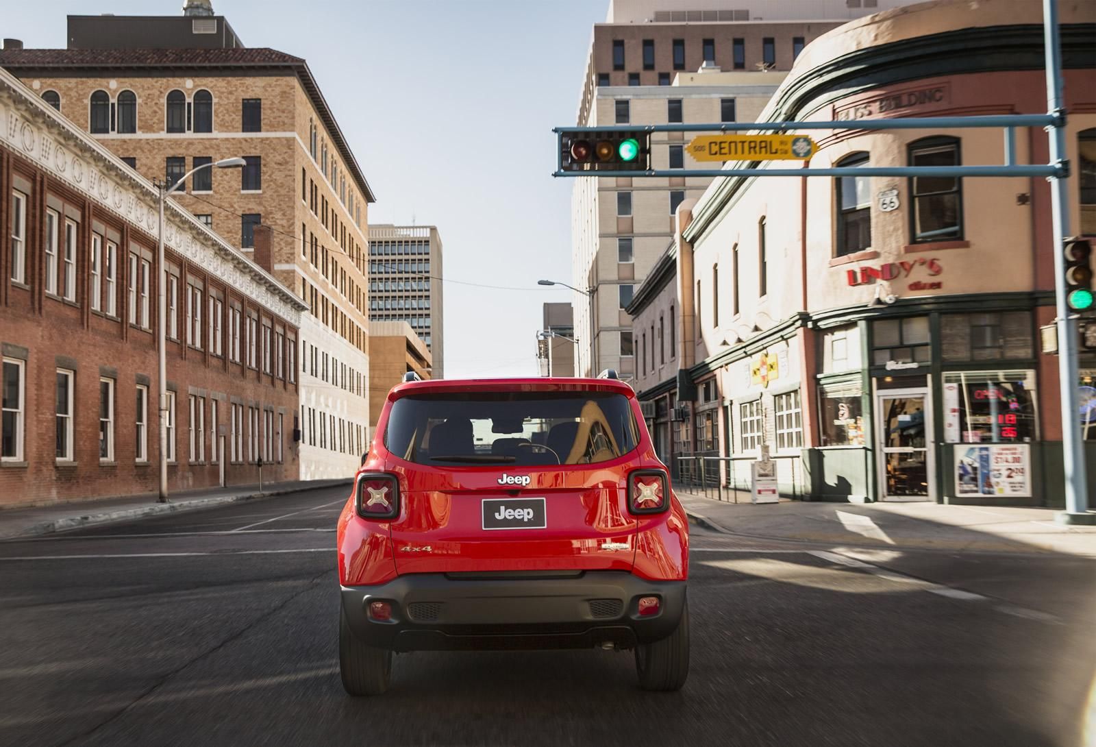 YEN JEEP RENEGADE DETAYLI RESM GALERS