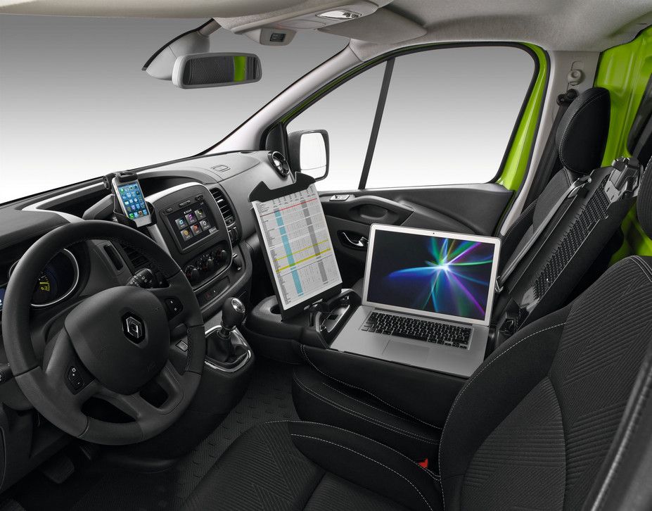 YEN 2014 RENAULT TRAFC DETAYLI RESM GALERS