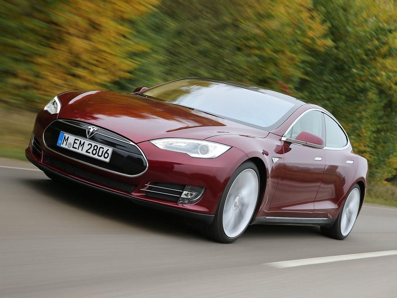 TESLA MODEL S RESM GALERS