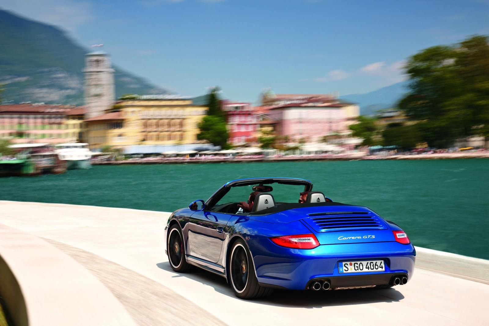 PORSCHE CARRERA GTS (2011) GALER