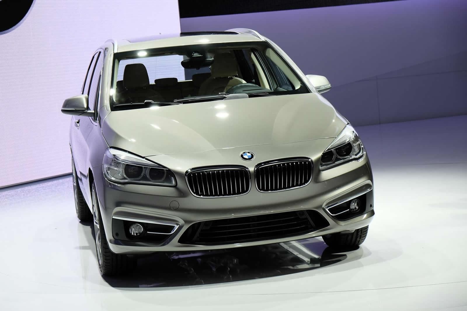 YEN BMW 2 SERS ACTVE TOURER CENEVRE RESM GALERS