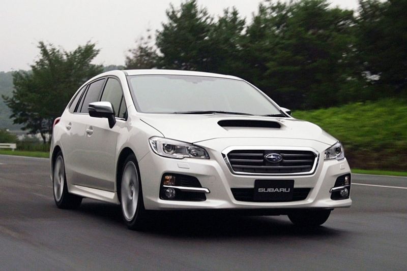 YEN SUBARU LEVORG YOLDA RESM GALERS 