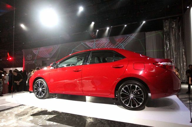 YEN TOYOTA COROLLA AMERKAN VERSYON LANSMAN GALERS
