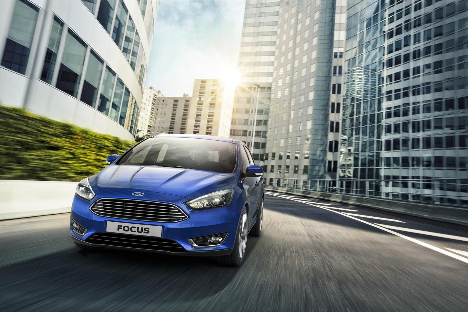 YEN MAKYAJLI FORD FOCUS HATCHBACK DETAYLI RESM GALERS