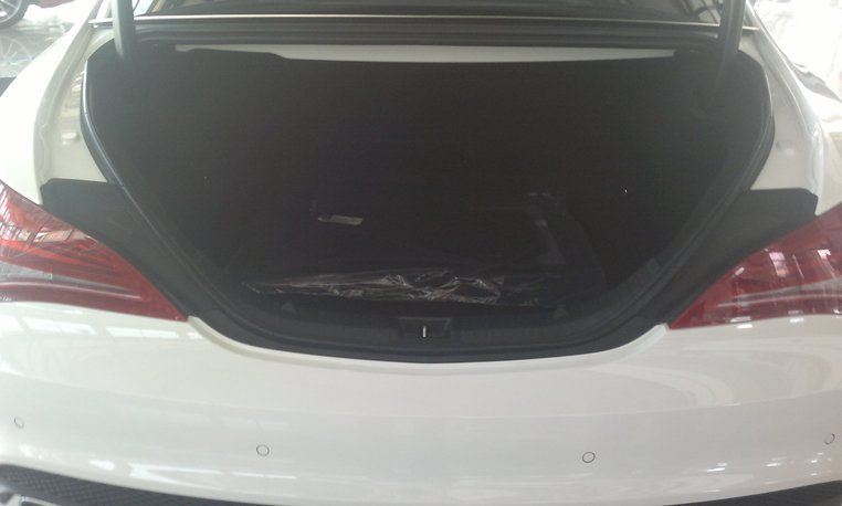 YEN MERCEDES CLA SATITA RESM GALERS