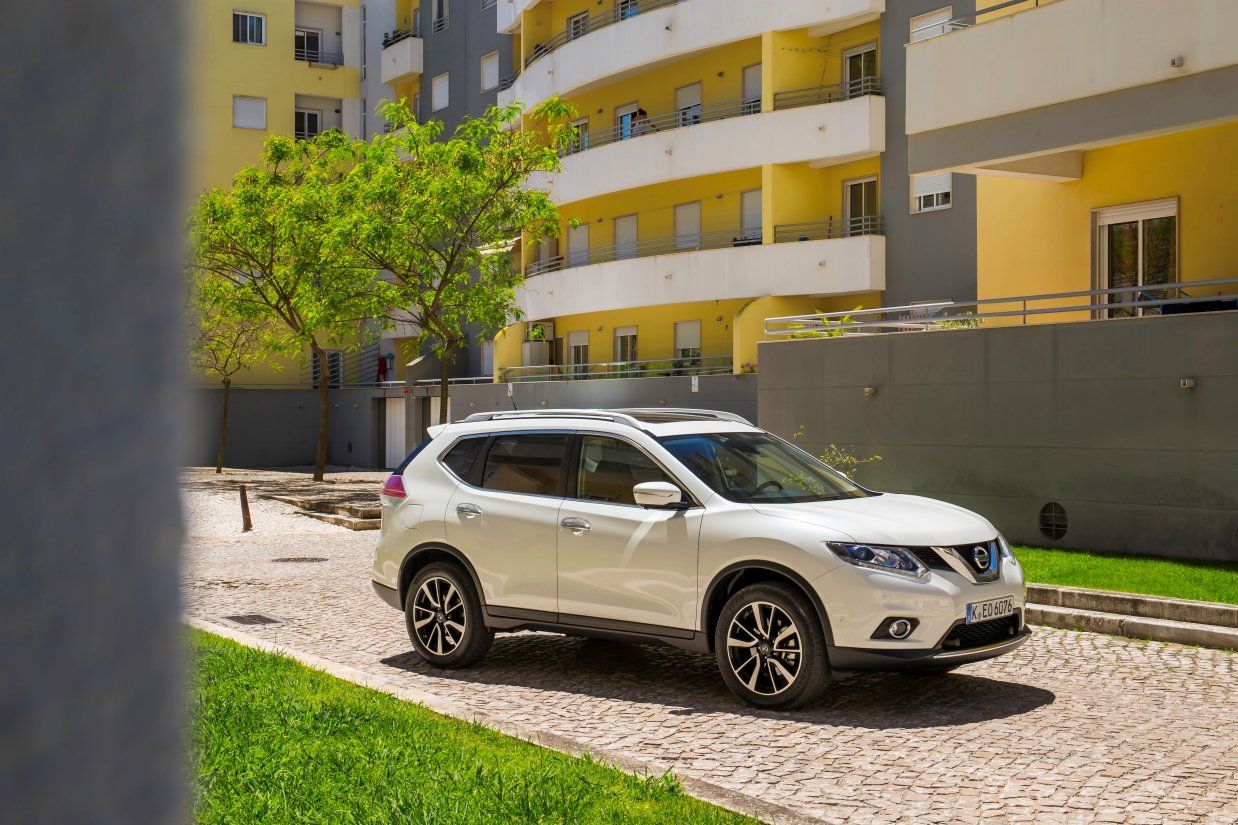 YEN NSSAN X-TRAL 1.6 DCI XTRONIC DETAYLI RESM GALERS