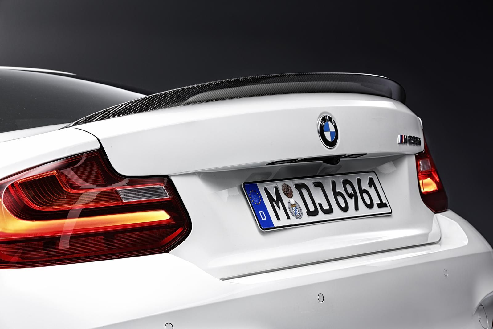 BMW YEN 2 SERS COUPE M PERFORMANS RESM GALERS