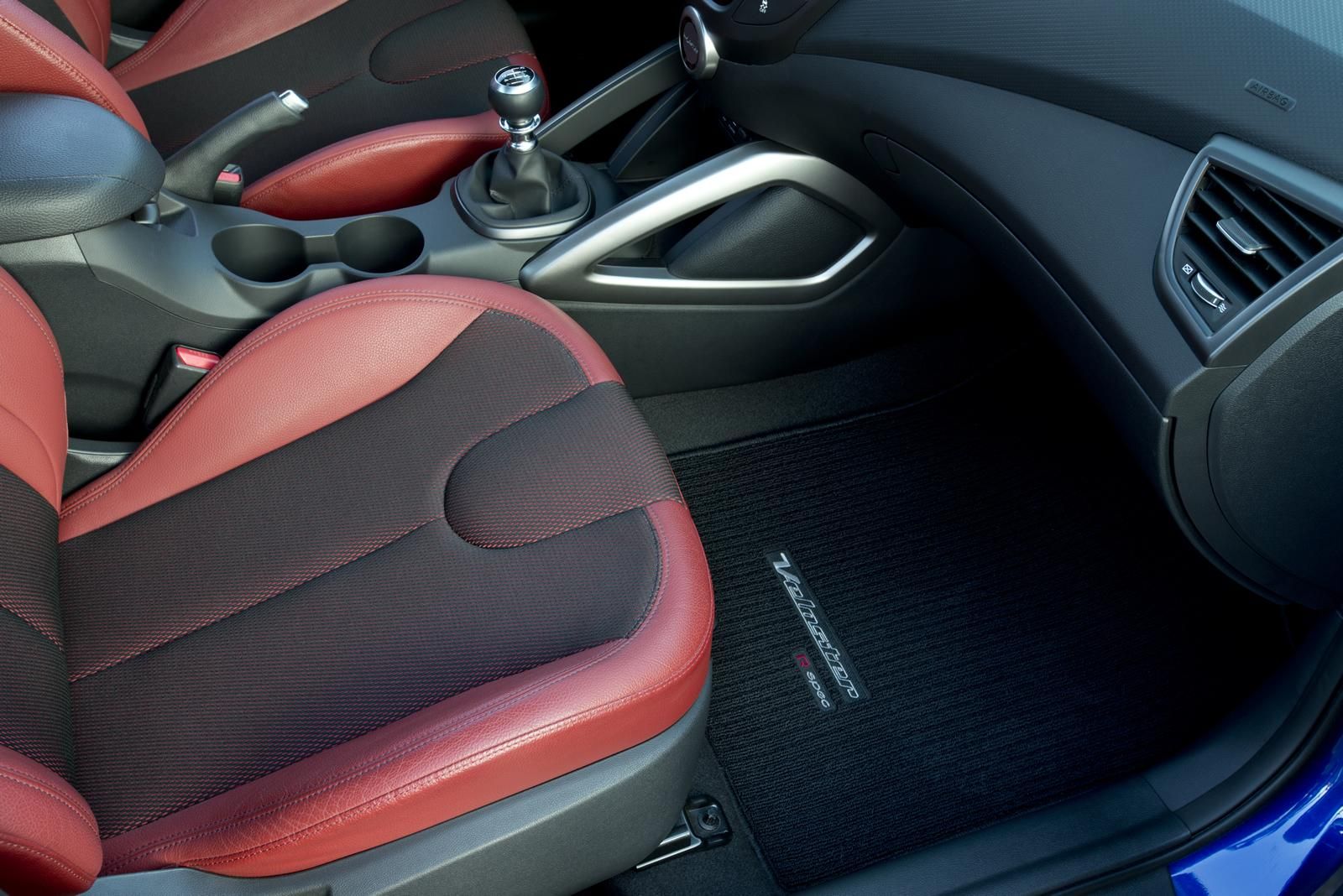 HYUNDA VELOSTER TURBO R SPEC RESM GALERS
