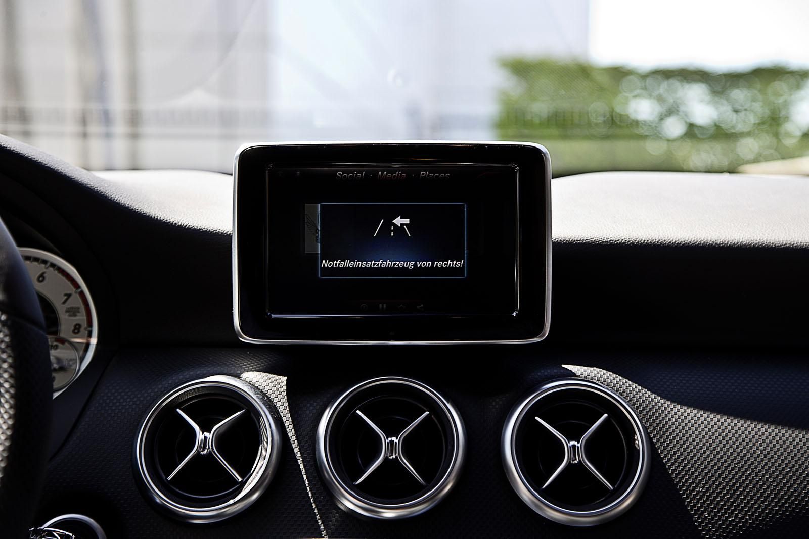MERCEDES CAR TO CAR TEKNOLOJS RESM GALERS
