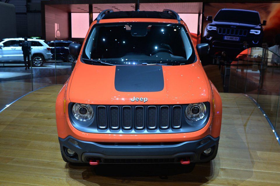 YEN JEEP RENEGADE TRALHAWK CENEVRE RESM GALERS