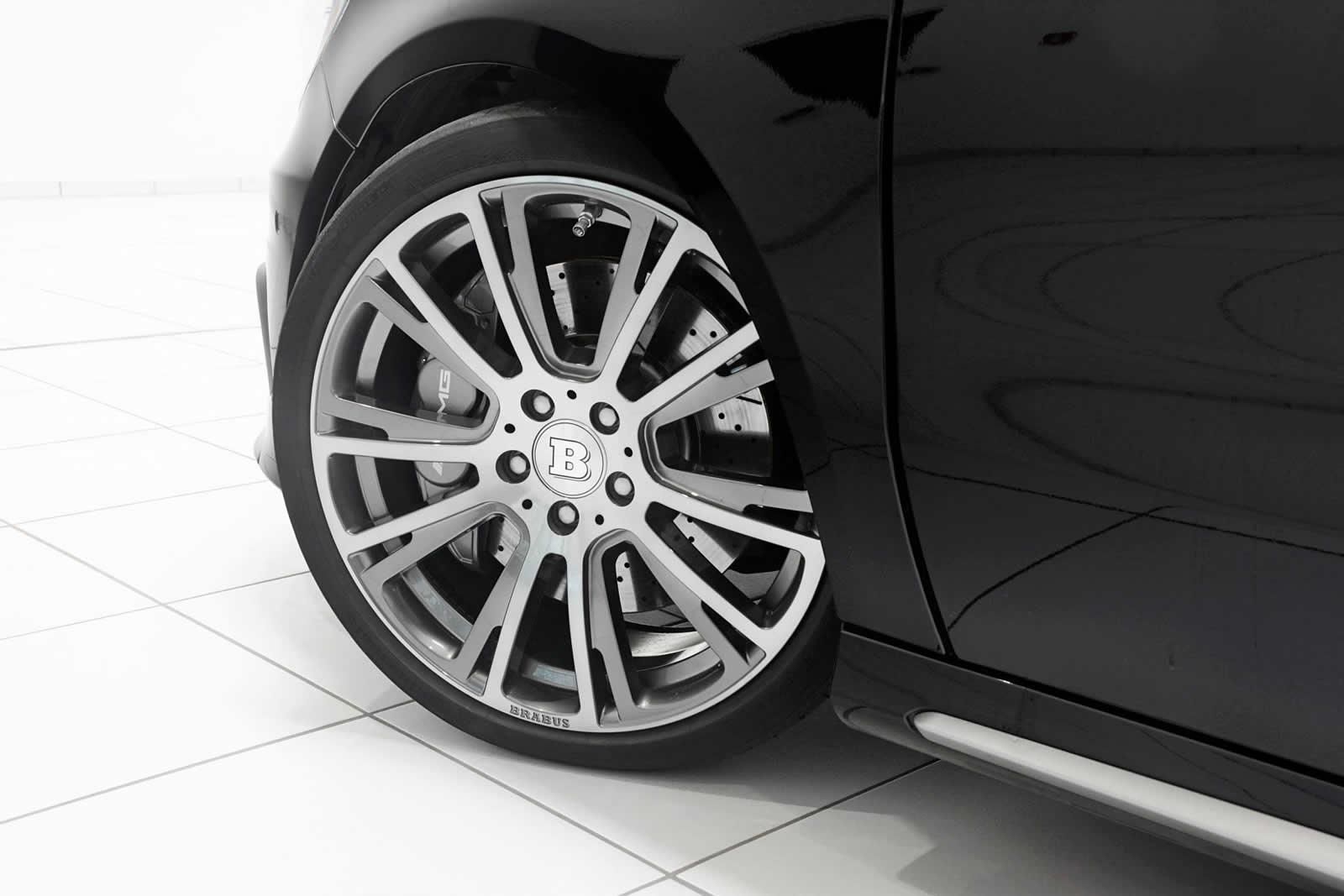 BRABUS MODFYEL MERCEDES A45 AMG  RESM GALERS
