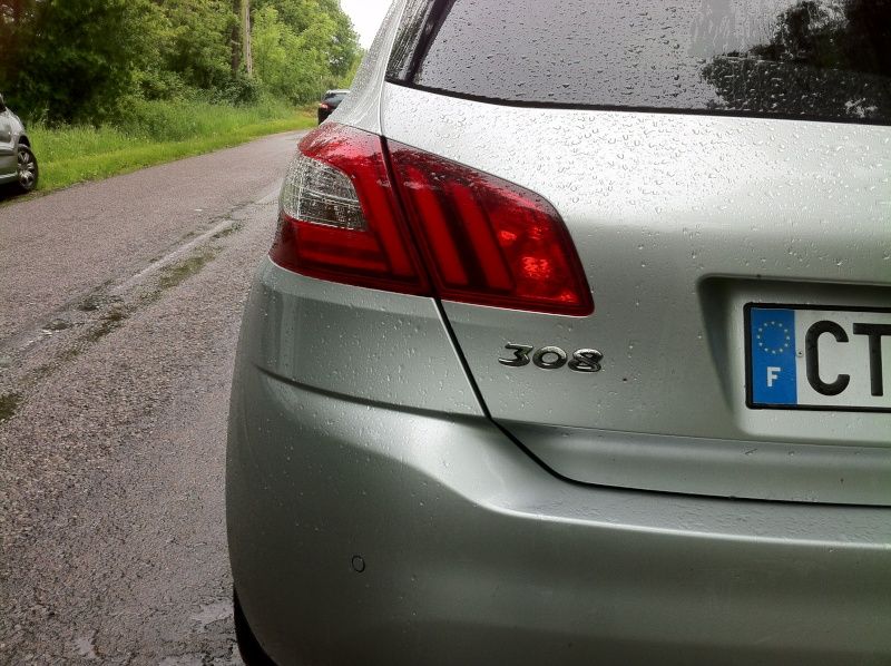 YEN KASA PEUGEOT 308 YOLLARDA RESM GALERS