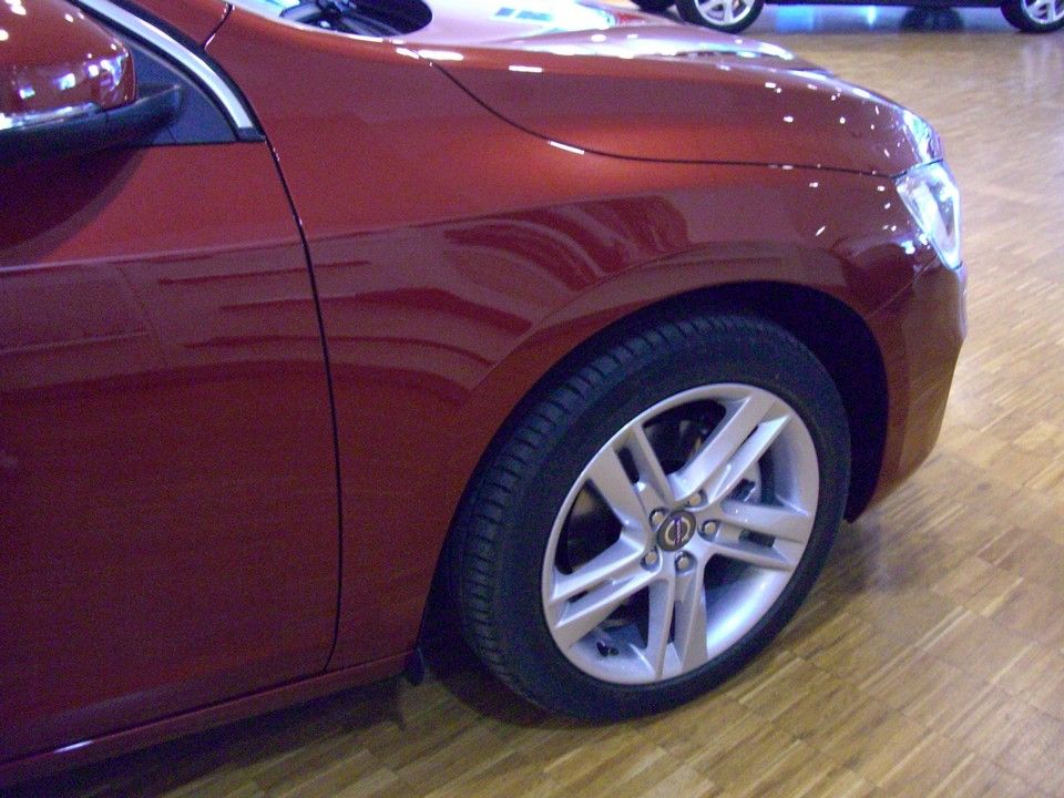 YEN MAKYAJLI 2014 VOLVO S60 SATITA RESM GALERS