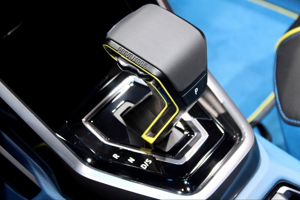 VOLKSWAGEN T-ROC KONSEPT CENEVRE RESM GALERS