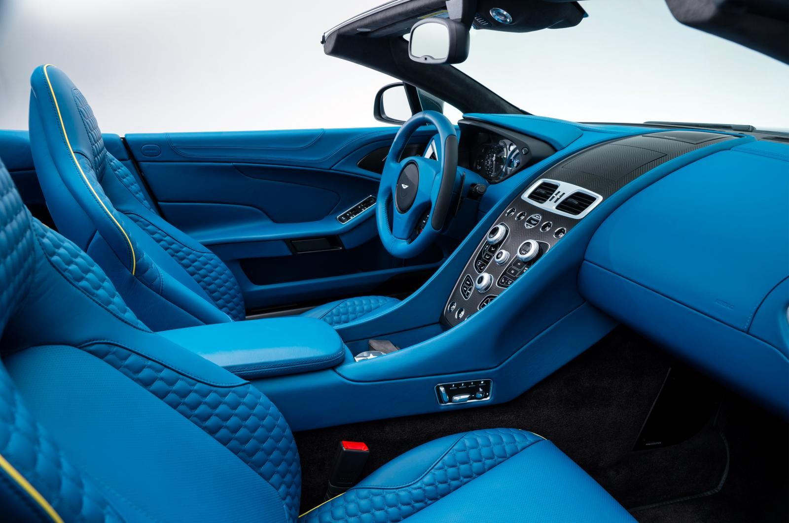 ASTON MARTN VANQUSH VOLANTE RESM GALER