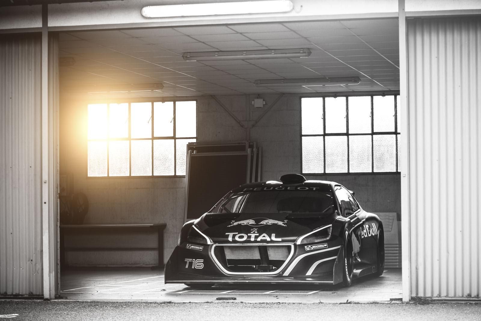 Peugeot 208 T16 Pikes Peak GALER