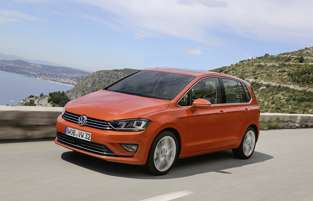 YEN VOLKSWAGEN GOLF SPORTSVAN DETAYLI RESM GALERS