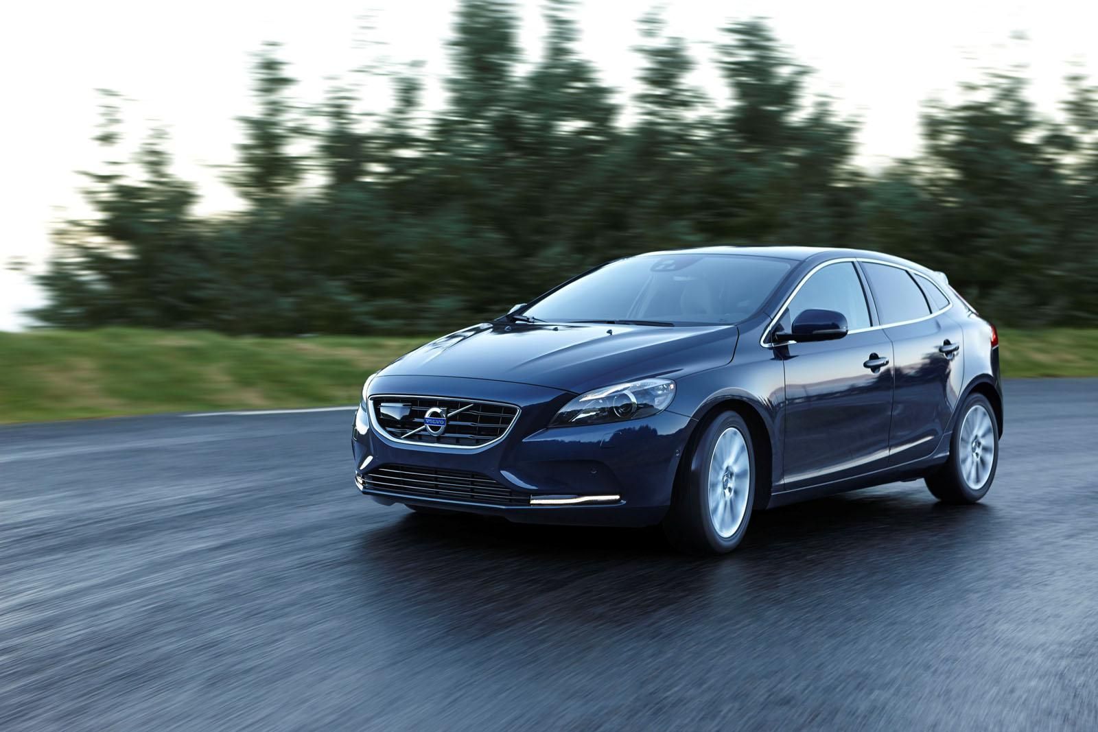 YEN DRVE-E MOTORLU VOLVO V40 RESM GALERS