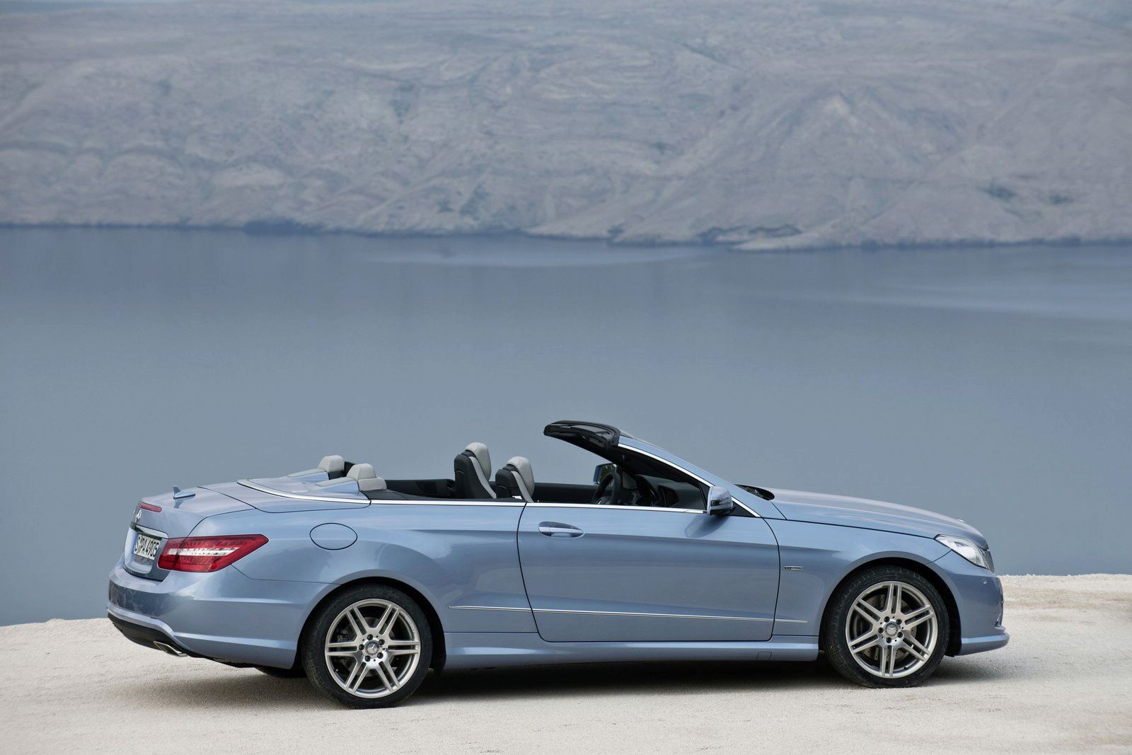 MERCEDES E CONVERTIBLE (2010) GALER