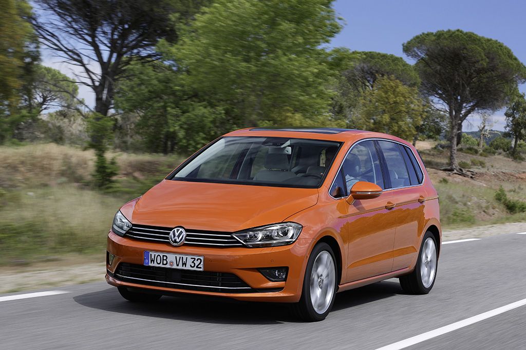 YEN VOLKSWAGEN GOLF SPORTSVAN DETAYLI RESM GALERS