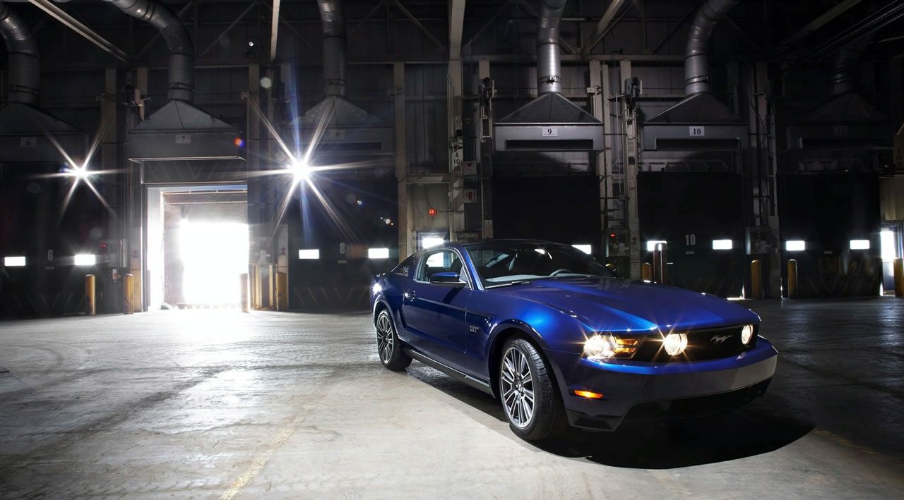 FORD MUSTANG (2010) GALER