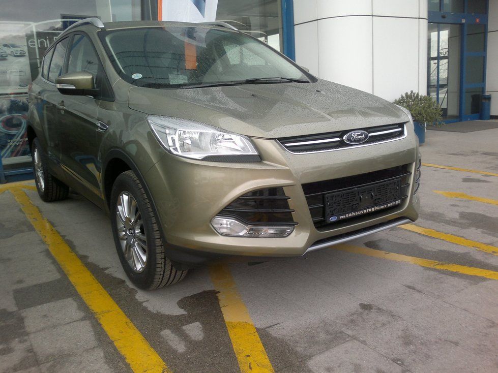 YEN (2013) FORD KUGA 1.6 ECOBOOST GALER