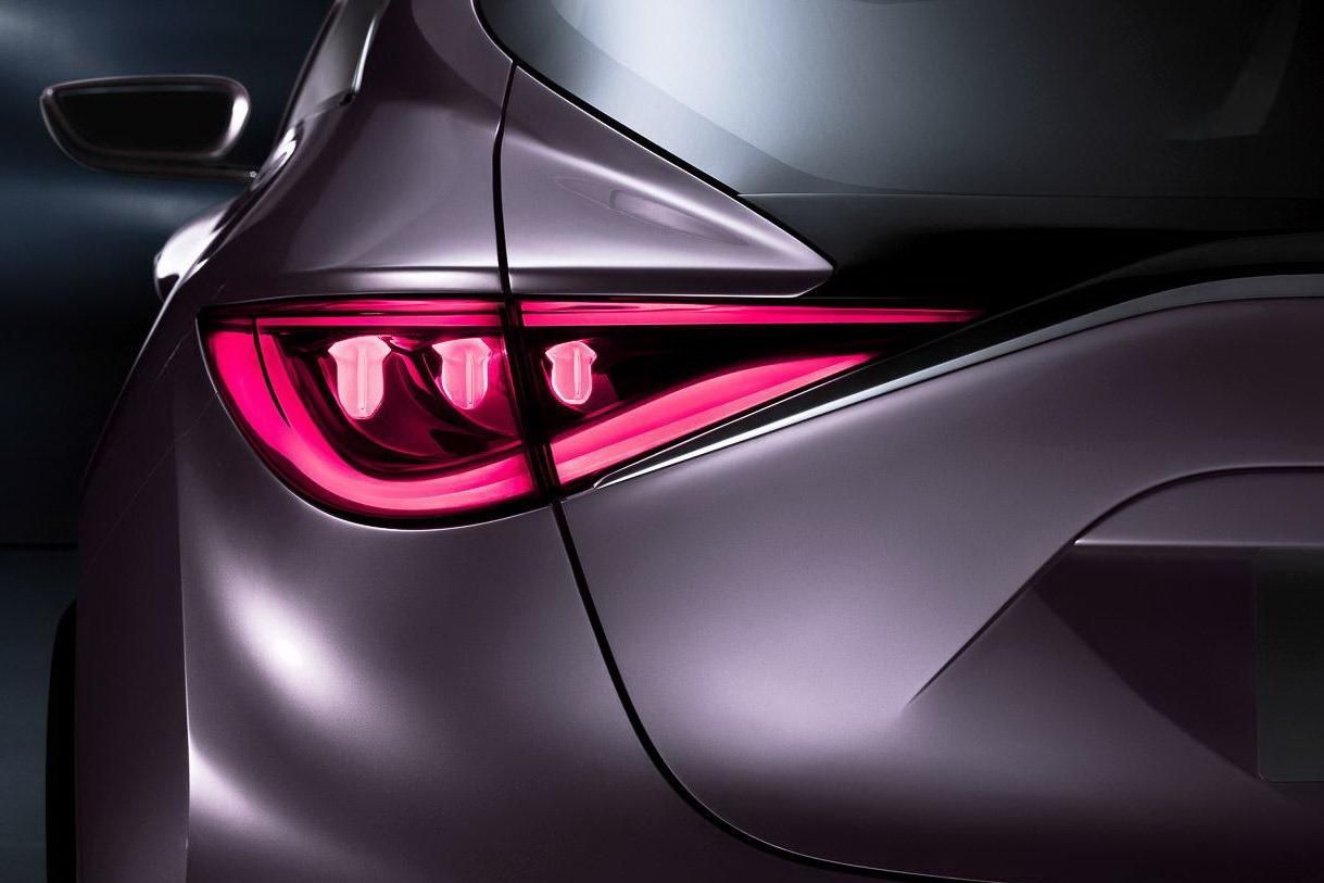 YEN INFINITY Q30 CONCEPT RESM GALERS